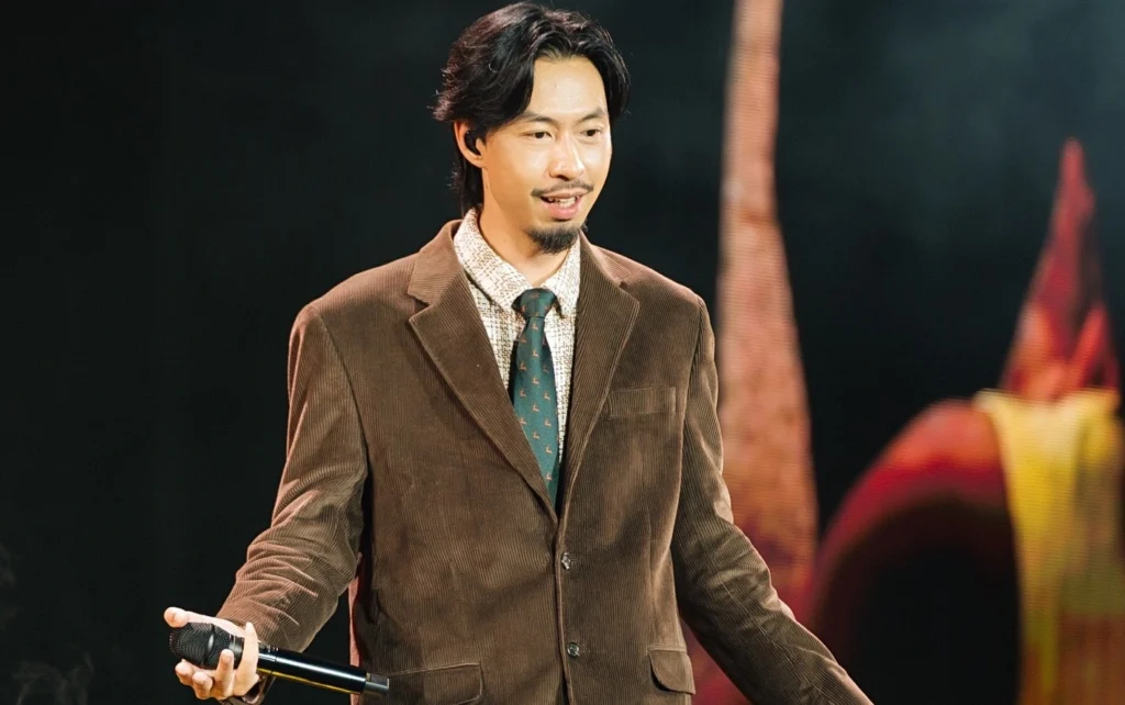 Đen Vâu - Người có sức ảnh hưởng là một MTQ tận tâm vì các trẻ em vùng cao